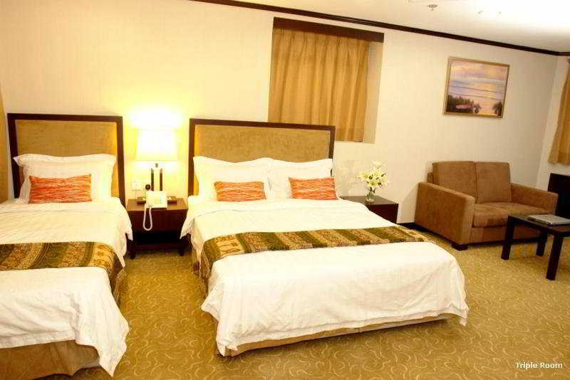 108, 3* Hong Kong
